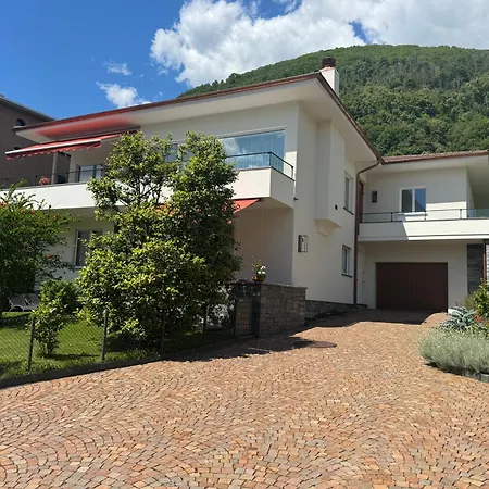 Lägenhet Con Giardino Al Melograno